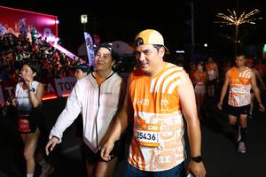 BIB: 227, 25436, 95212
                            <button type="button" onclick="openModal(23070494)" class="btn btn-primary btn-sm float-right btn-popup" data-toggle="modal" data-target=".modal-high-quality">
                        <i class="fas fa-shopping-cart"></i> Add to Cart
                    </button>
                                            <button type="button" onclick="isThisMe(23070494, true)" class="btn btn-success btn-sm float-right btn-popup btn-isme hidden" data-toggle="tooltip" data-placement="bottom" title="นี่คือรูปของคุณใช่ไหม คลิกที่นี่เพื่อเอาเข้าอัลบั้ม">
                        <i class="fas fa-plus"></i> Add to album
                    </button>
                    <button type="button" onclick="isThisMe(23070494, false)" class="btn btn-warning btn-sm float-right btn-popup btn-isnotme hidden">
                        <i class="fas fa-ban"></i> Remove from album
                    </button>